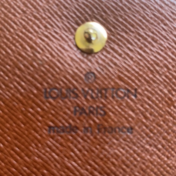 Louis Vuitton Wallet - Picture 3 of 14